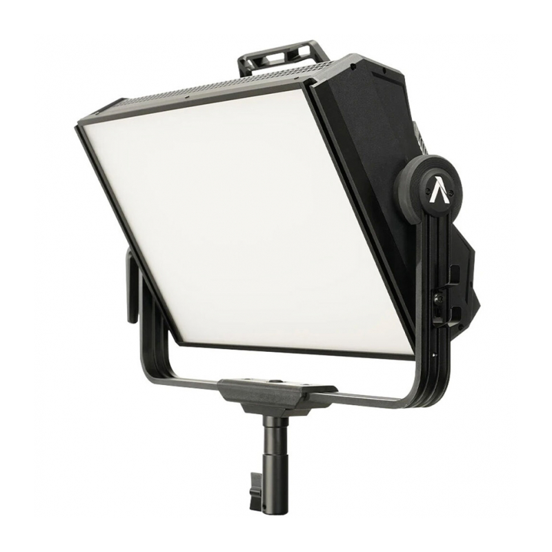 Светодиодный осветитель Aputure Nova P300c kit набор с кейсом