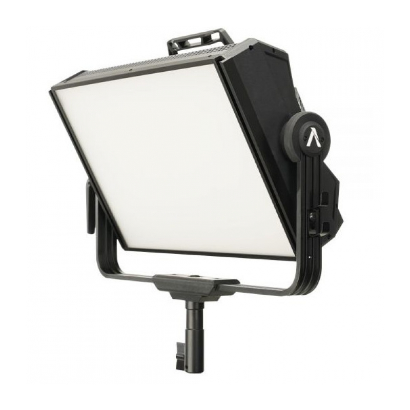 Светодиодный осветитель Aputure Nova P300c